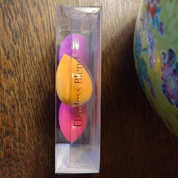 Urban Studio Pro Blending Sponge Trio - Picture 5 of 6